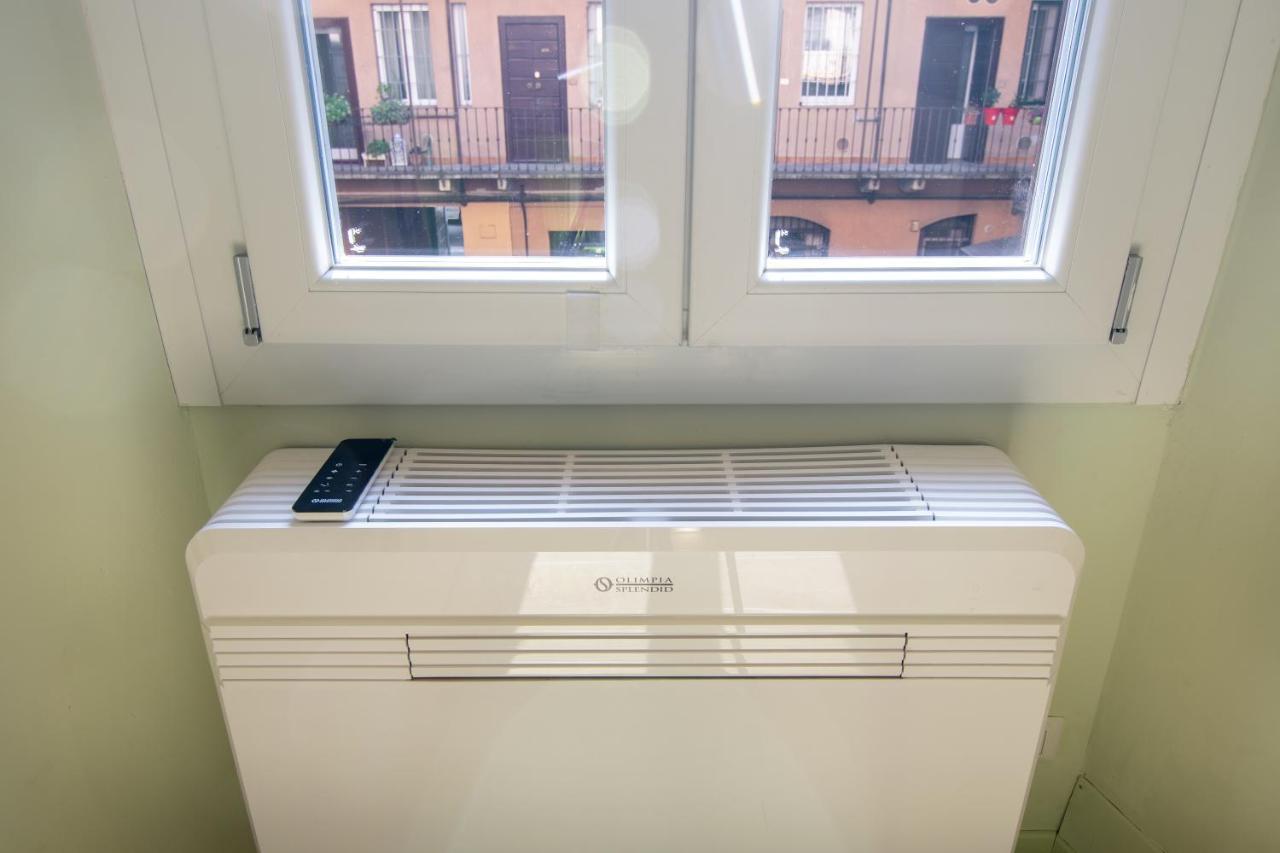 Ferienwohnung Soppalchino In Via Savona Mailand Exterior foto